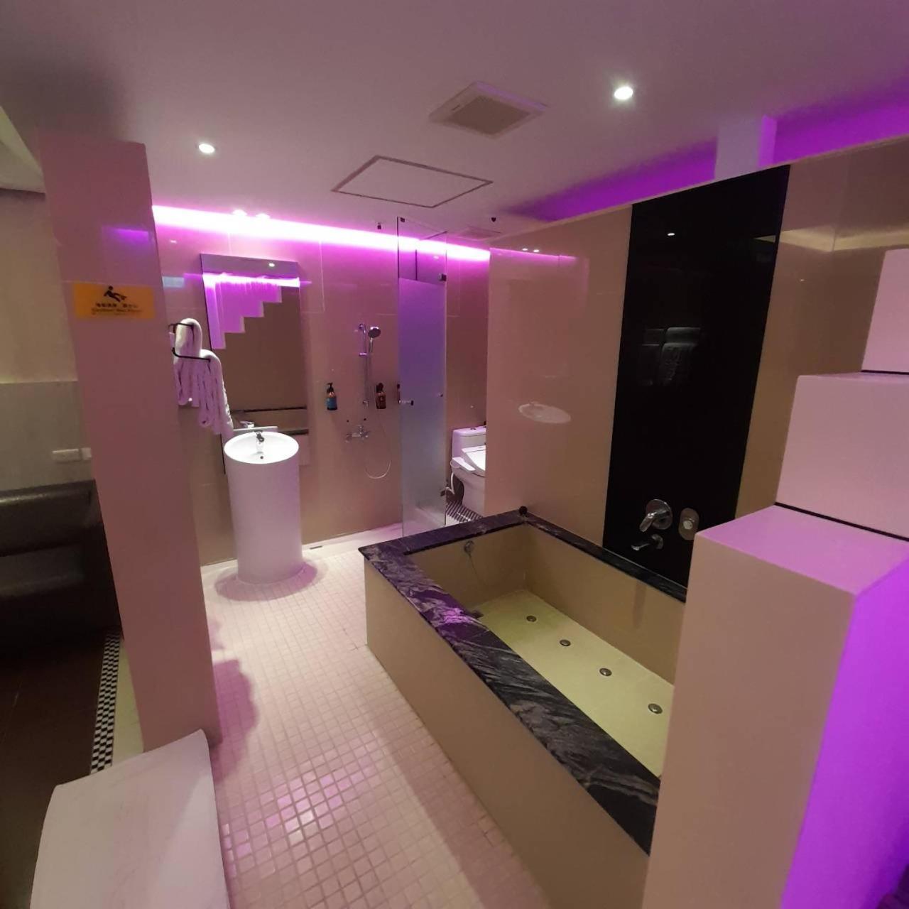 King Motel王者 桃園市旅館177號 Luaran gambar